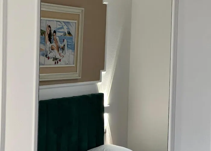 Apartment Comfortable 2 *