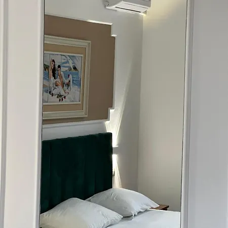 Appartamento Stylish With Private Terrace - Side *